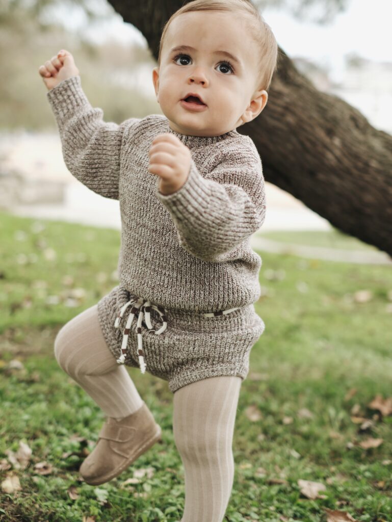 Set de algodón tejido que incluye jeysey y ranita.